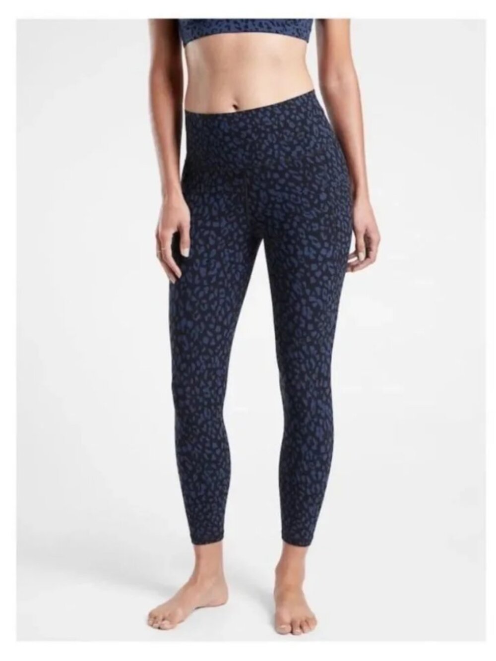 Athleta Salutation Stash Pocket 7/8 Tight Small Enchanted Blue Leopard Leggings